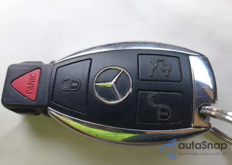 2012 Mercedes-Benz E 350 z USA, uszkodzony, nr VIN WDDKK5KF1CF162261